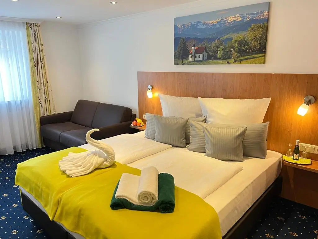 Hotel Post – regionales großes Frühstücksbuffet – auch GF & LF