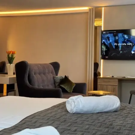 Boardinghouse HOME – adults only –