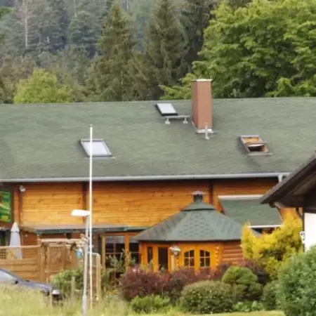 Ferienhaus-Hotel „Zur Grünen Oase“