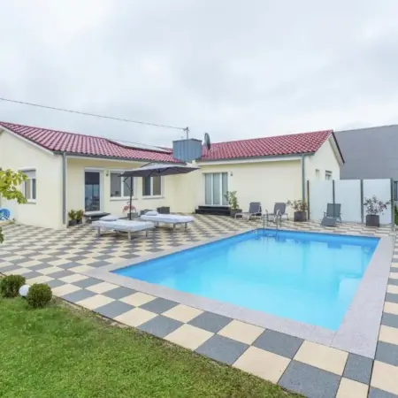 Ferienhaus in Markdorf mit Pool
