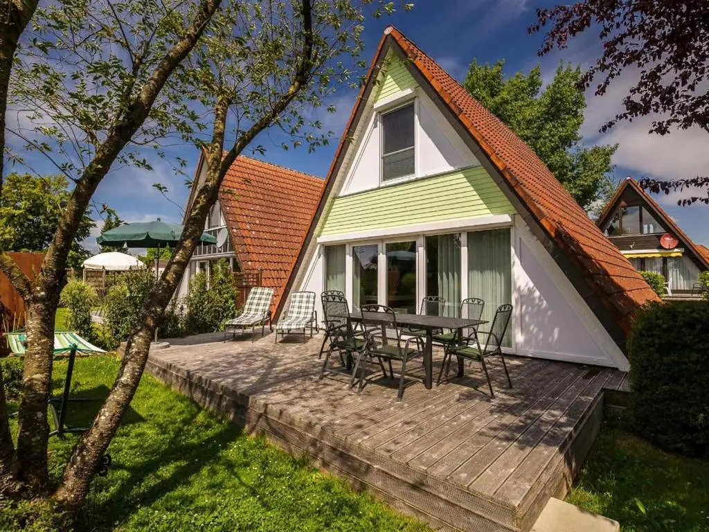 Holiday Home Ferienwohnpark Immenstaad-1 by Interhome