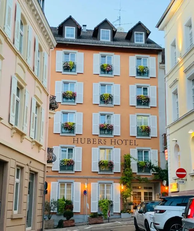 Huber’s Hotel