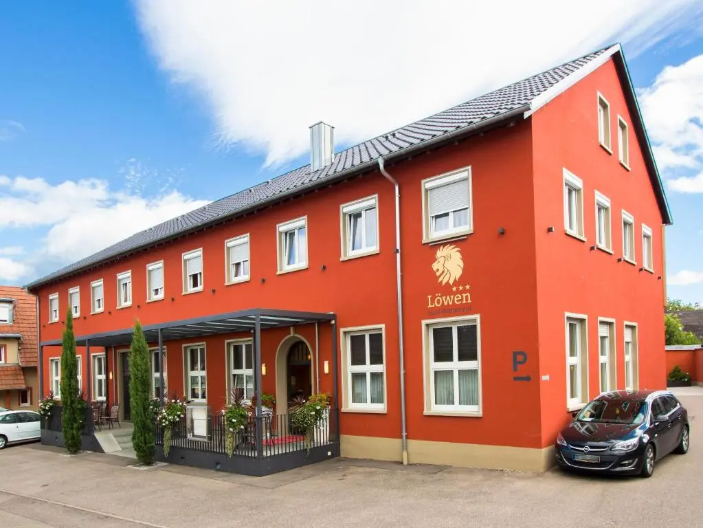Hotel Löwen Garni – B&B