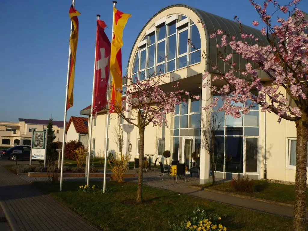 Hotel SunParc – SHUTTLE zum Europa-Park Rust 4km & Rulantica 2km