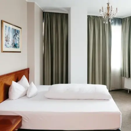 ROSS Hotel nähe Messe Stuttgart