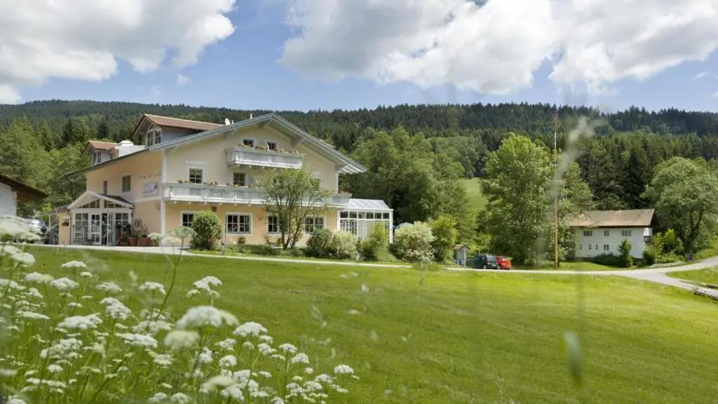 Landgasthof zum Hirschenstein, Pension Garni