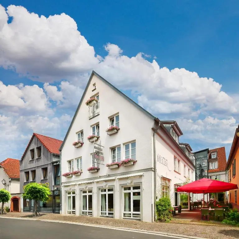 Hotel Müller Café & Wein – Mondholzhotel