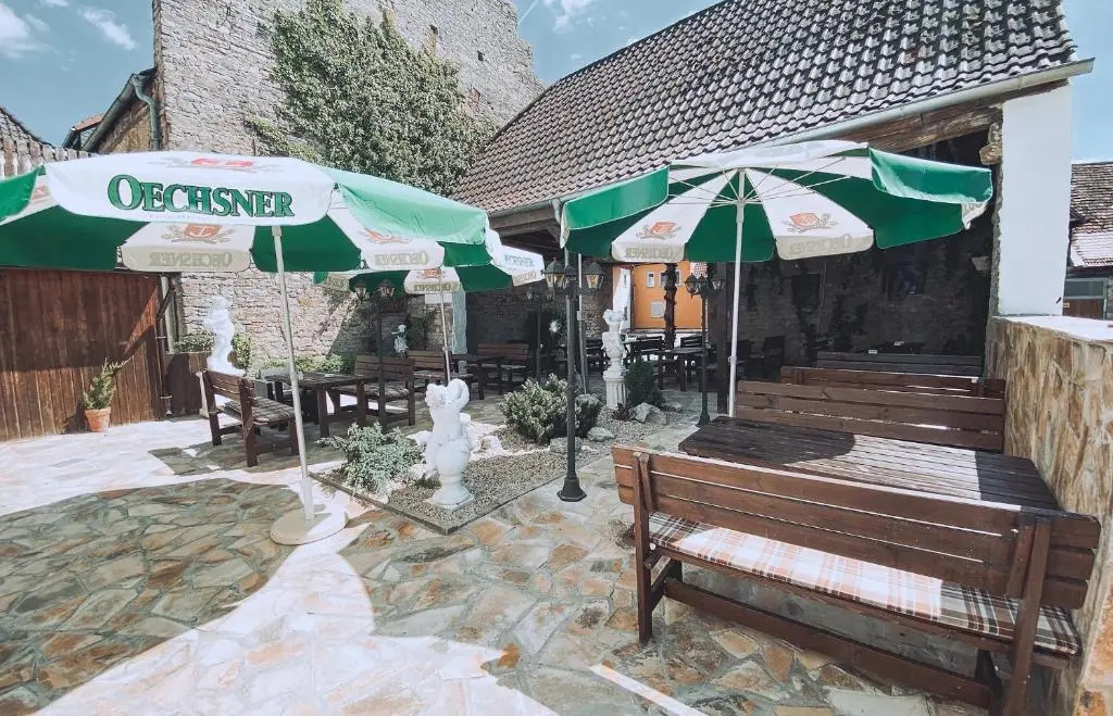 Landhotel „Schwarzach am Main“