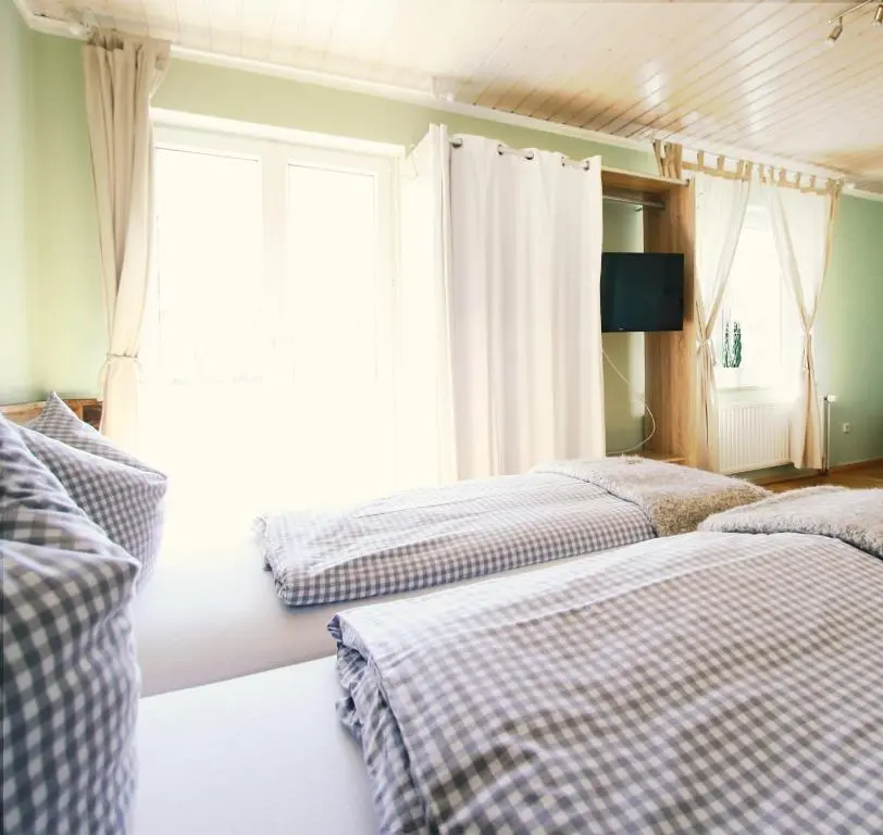 ARRIVEL Pension Haus am Bach