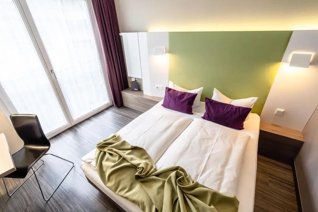Hotel Demas City