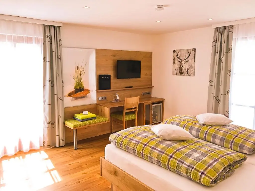 Hotel am Wiesenhang – Garni