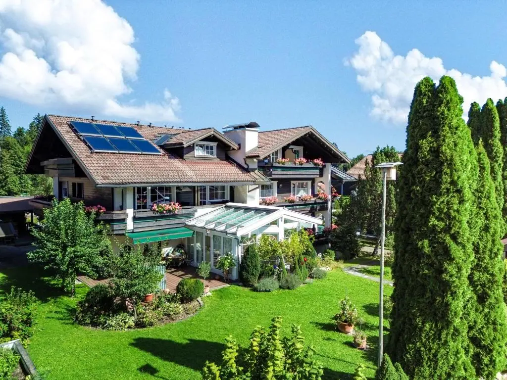 HAUS Susanne – TOP-Ferienwohnungen – SOMMER-Bergbahn inklusive