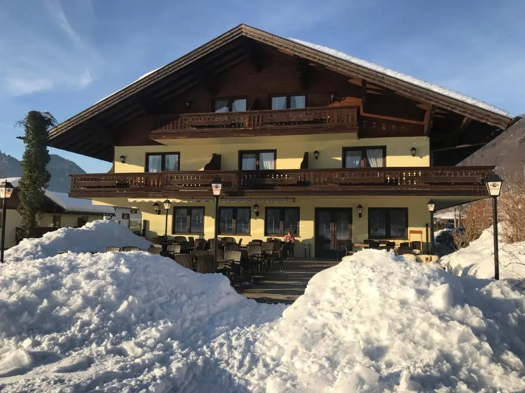 DEVA Hotel-Restaurant Fischerwirt inklusive Chiemgau Card