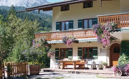 Haus Hirschpoint Ferienwohnungen
