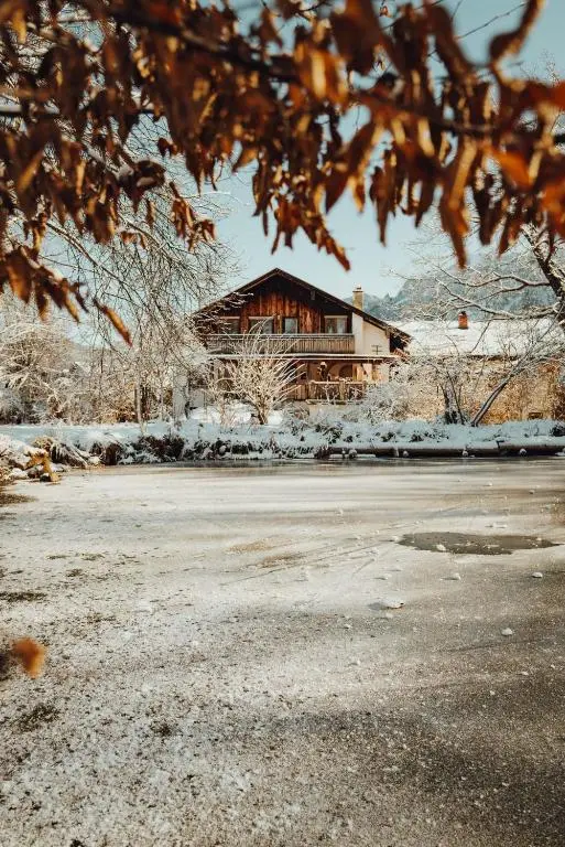 Haus am Weiher