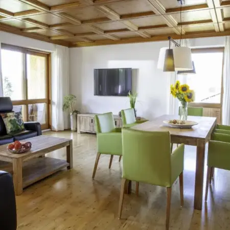 Cozy Apartment in Ruhmannsfelden with Swimming pool