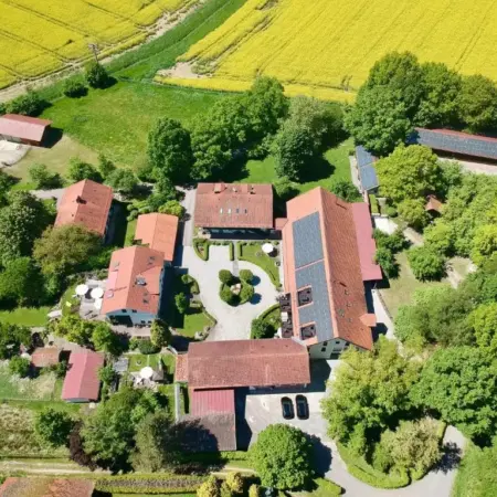 Gut Schwarz-n Hof Ferienwohnungen