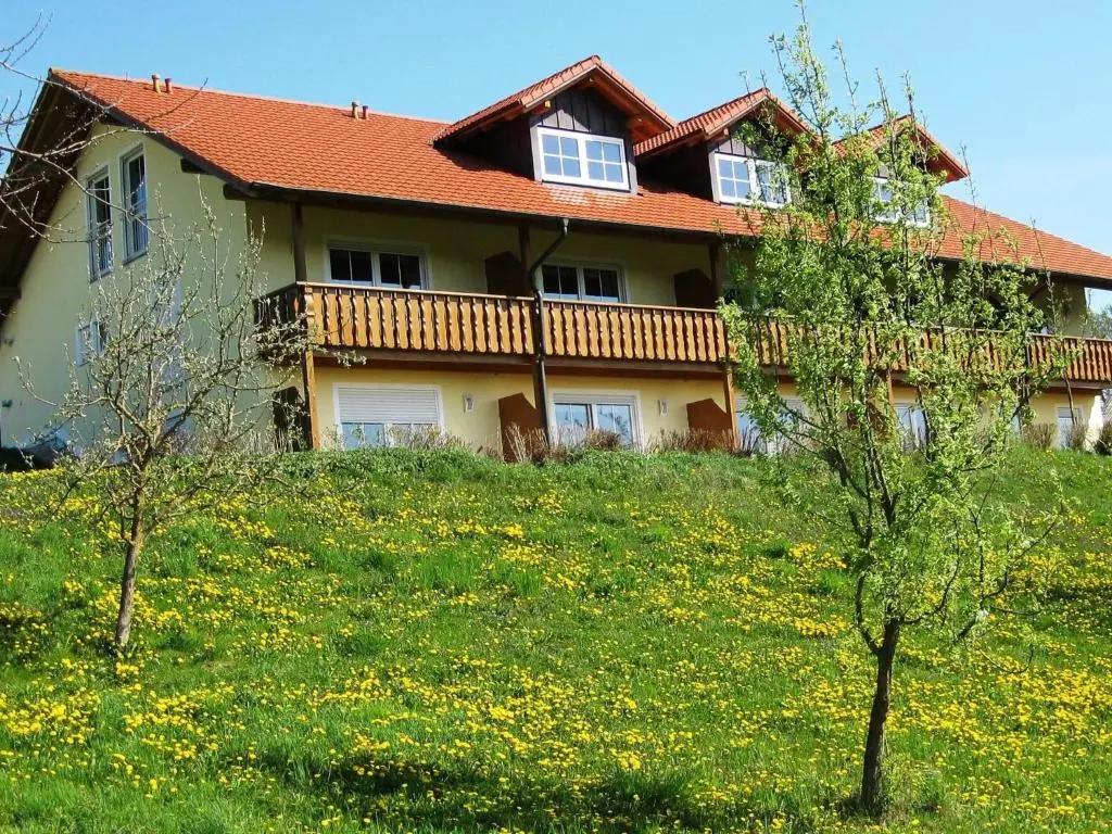 Wohnung in Rotthalmünster mit Garten