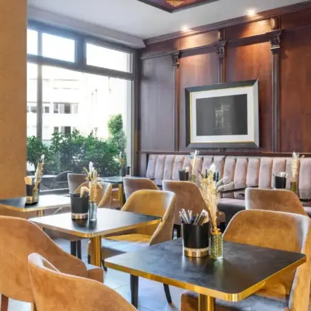 KING’s Hotel First