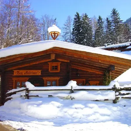 Almbrünnerl die Almhütte auf der Raffner Alm