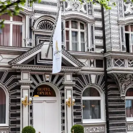Hotel Opera