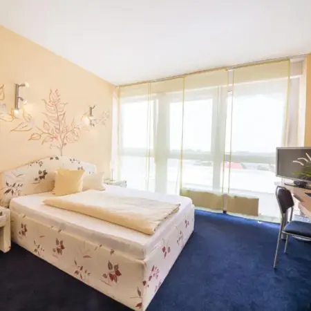Europa Hotel Garni free parking