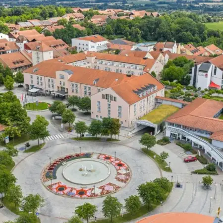 MAXIMILIAN Grand Hotel