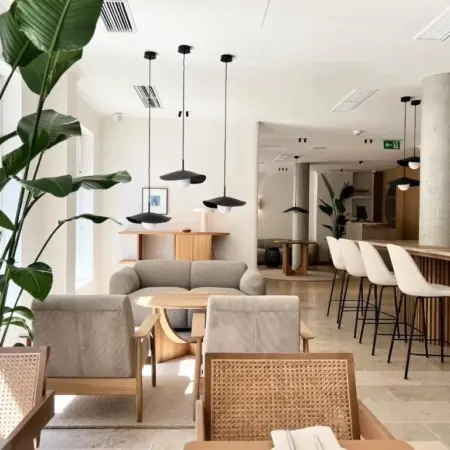 ADELANTE Boutique Hotel