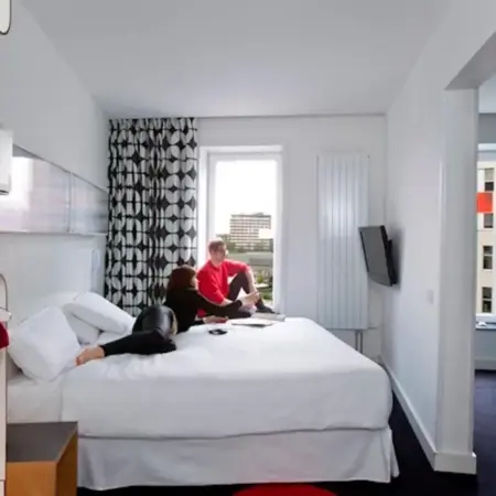 Hotel Gat Point Charlie