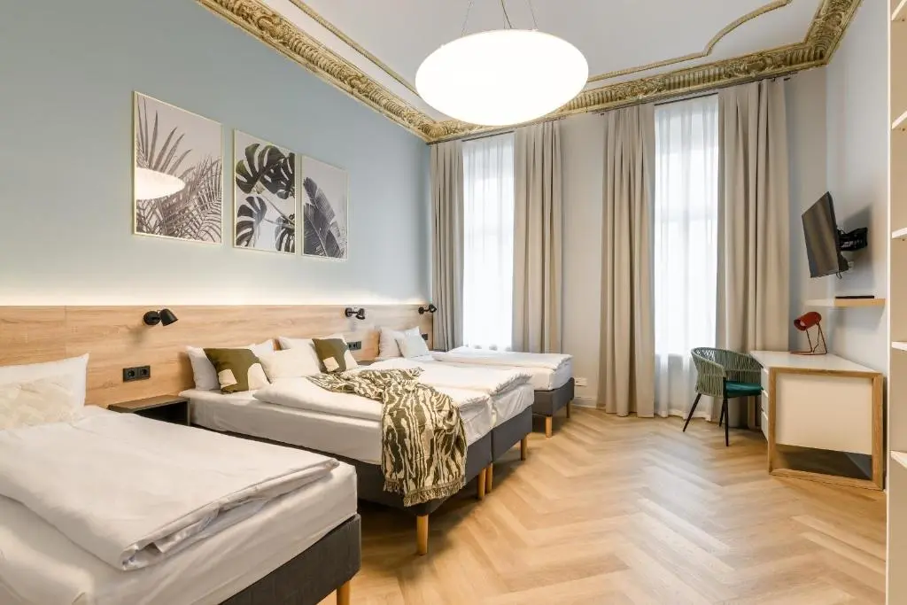 Dilo Apartments Berlin 160 sqm Modern Historic Apartments for 12 Guests