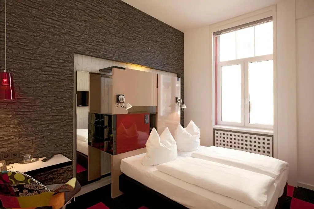 Hotel Cristall – Frankfurt City