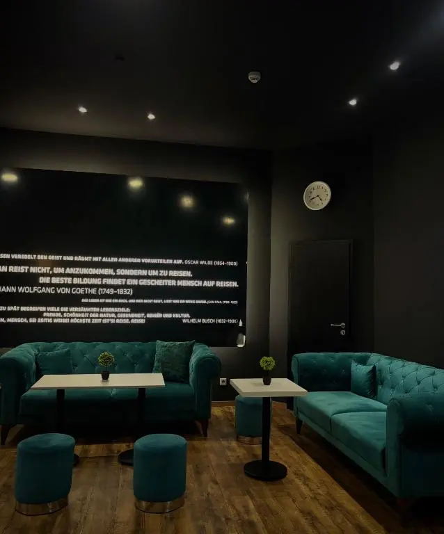 Colour Hotel