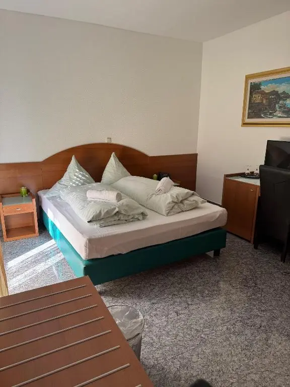 Hotel & Restaurant Garda