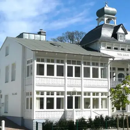 Villa Libelle by Callsen