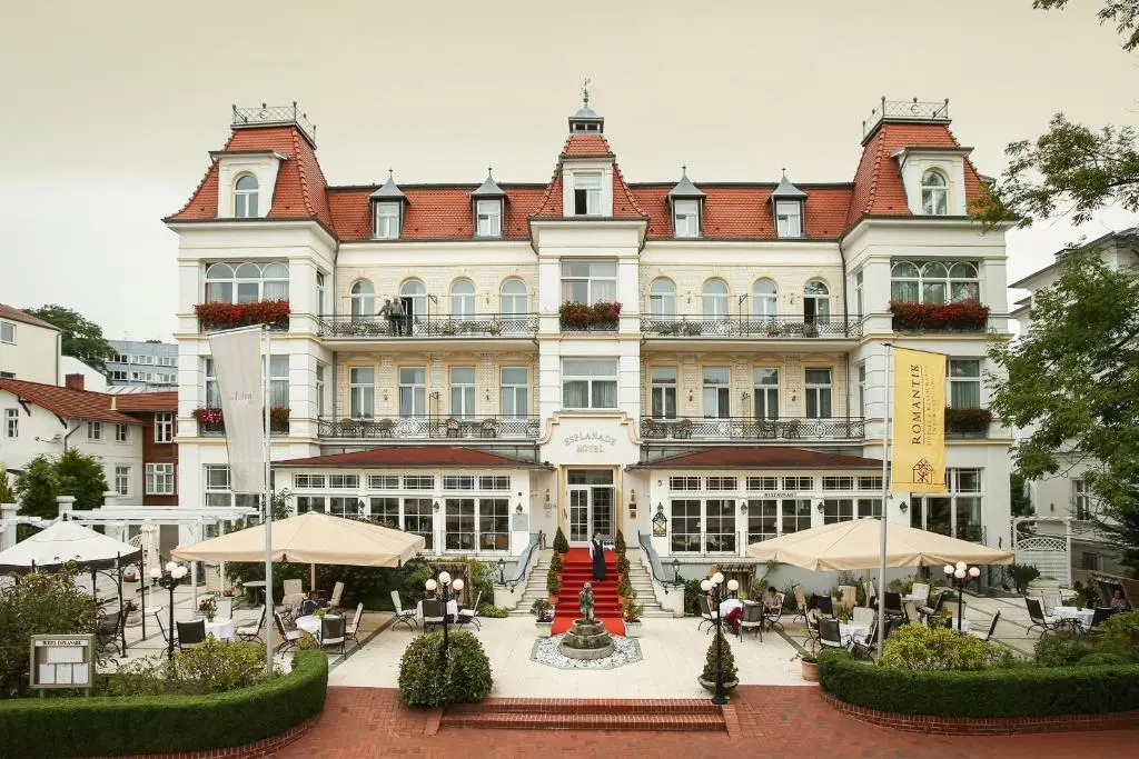 SEETELHOTEL Villa Esplanade mit Aurora die zwei Villen als Rückzugsorte mit
Stil, Genuss und Geschichte