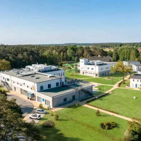 Familienresort Usedom – Ihr entspannter Familienurlaub mit Abenteuerspielplatz &
der längsten Wasserrutsche im deutschen Teil der Insel Usedom