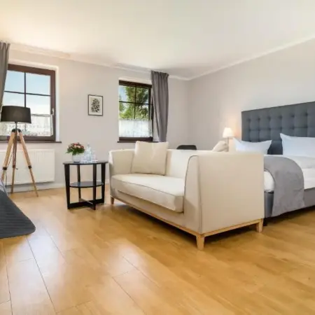 Reetdachhotel – Residenz am Ostufer
