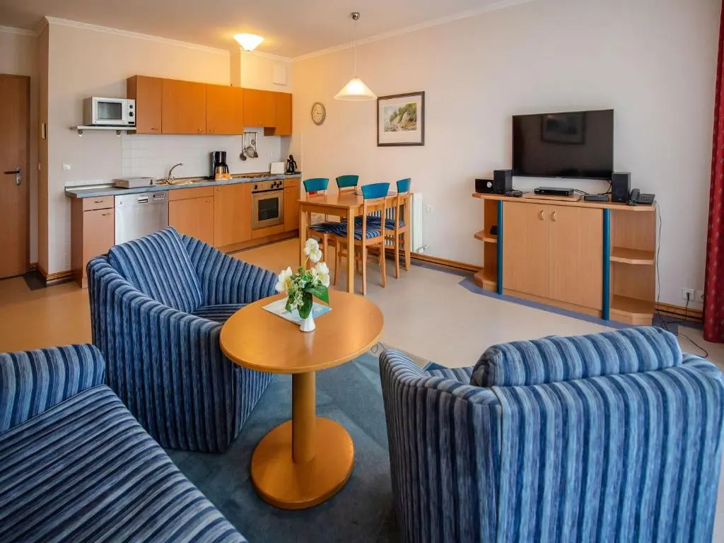 Dünenpark Binz – Klassik Ferienwohnung mit 1 Schlafzimmer und Balkon im
Obergeschoss 018