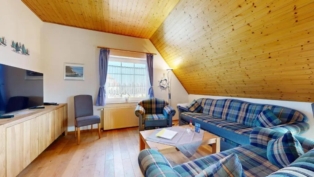 Ferienhaus Möwe, 2 Schlafzimmer, Balkon in Lancken Granitz