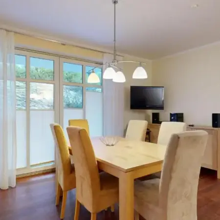 strandnahe FeWo mit 2 Schlafzimmern und Terrasse oder Balkon, Caspar David, Binz
