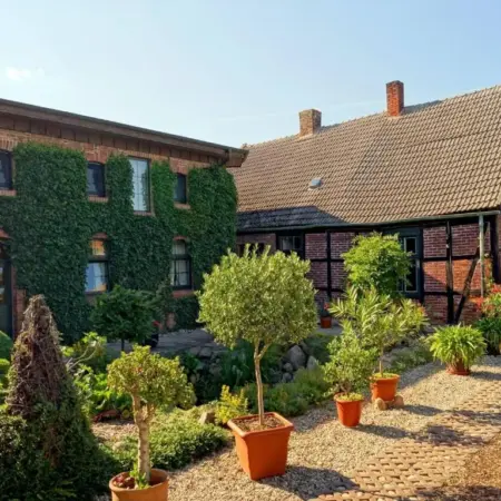Raminorca Ferienwohnung mit großem Pool – Frühstück kann man bei uns dazu buchen