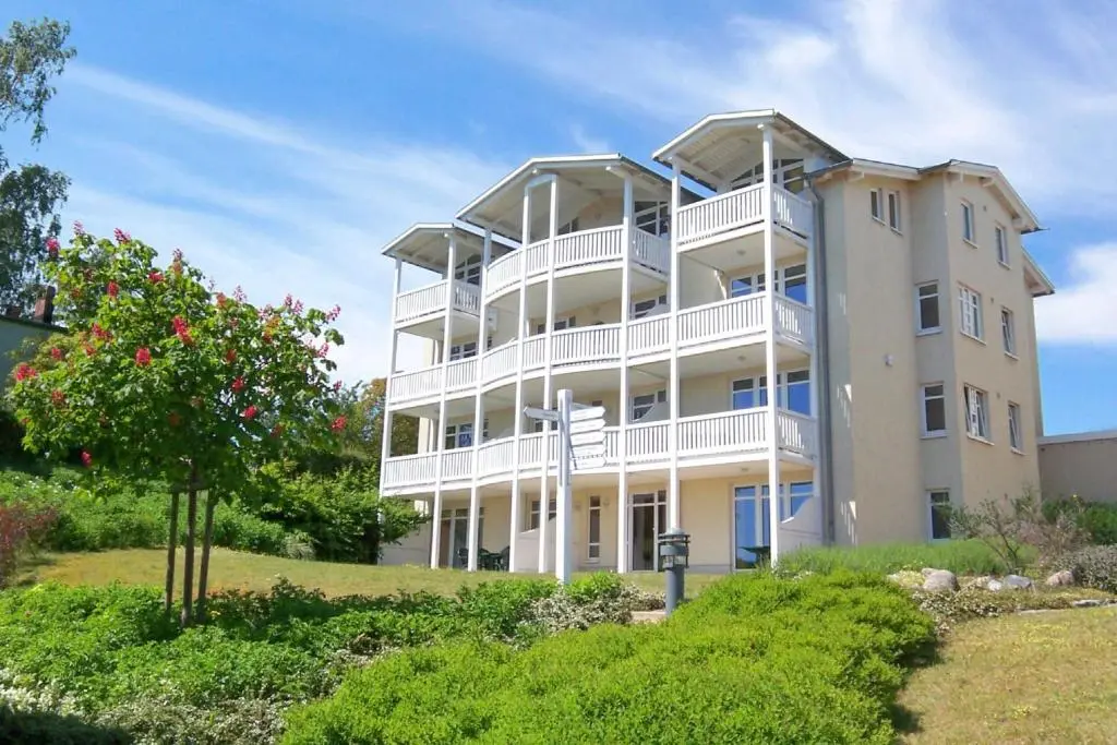 Meeresblick Residenzen FeWo 10 mit gratis Sschwimmbad- und Saunanutzung im AHOI
Sellin