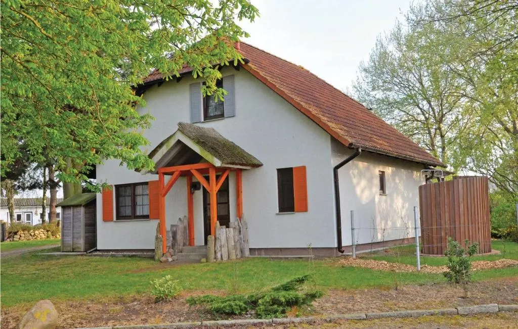 Beautiful Home In Fuhlendorf With Wifi