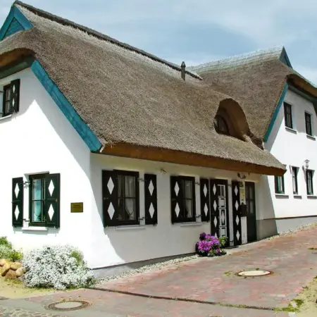 Holiday Home Lotsenhaus by Interhome