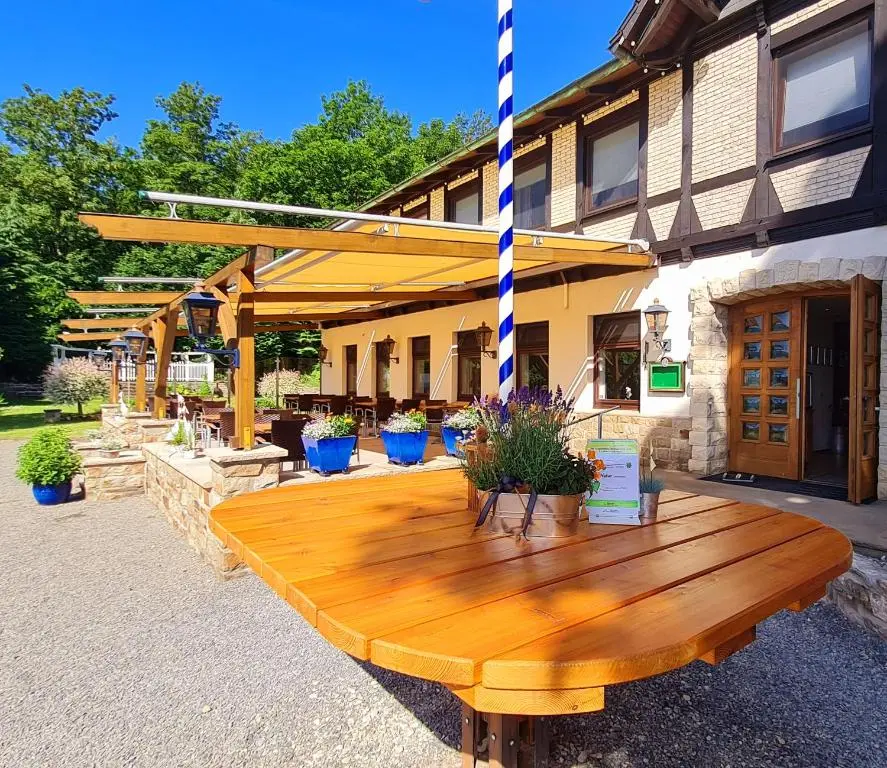 Hotel Waldquelle – Baumhaushotel Aerzen