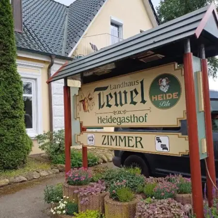 Landhaus Tewel Hotel mit Restaurant 14KM vom Heide-Park
