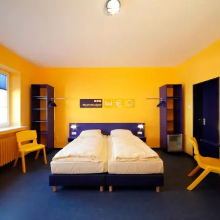 Bed’nBudget Expo-Hostel Rooms