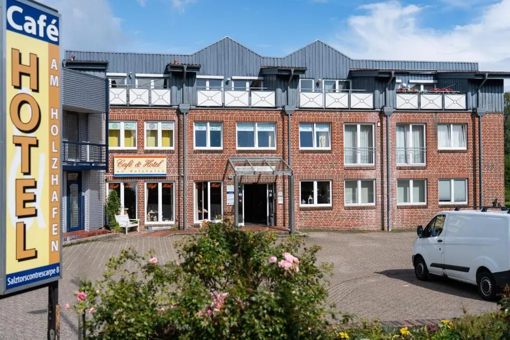 Hotel am Holzhafen