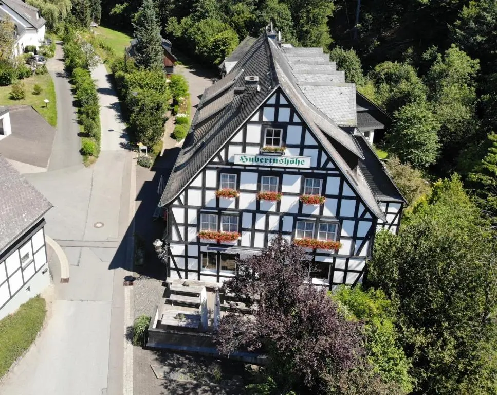 Hotel & Gasthof Hubertushöhe – Ihr Hotel für Urlaub mit Hund