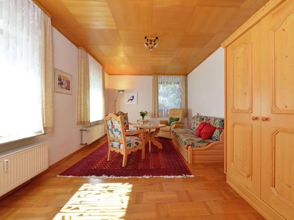 Moderne Ferienwohnung mit Garten in Eimelrod